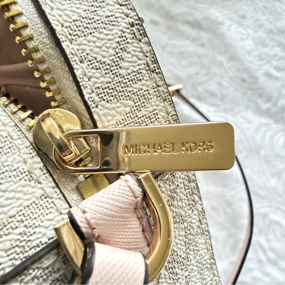 Michael Kors Jet Set Crossbody Logo Vanilla Pink - Picture 6 of 12
